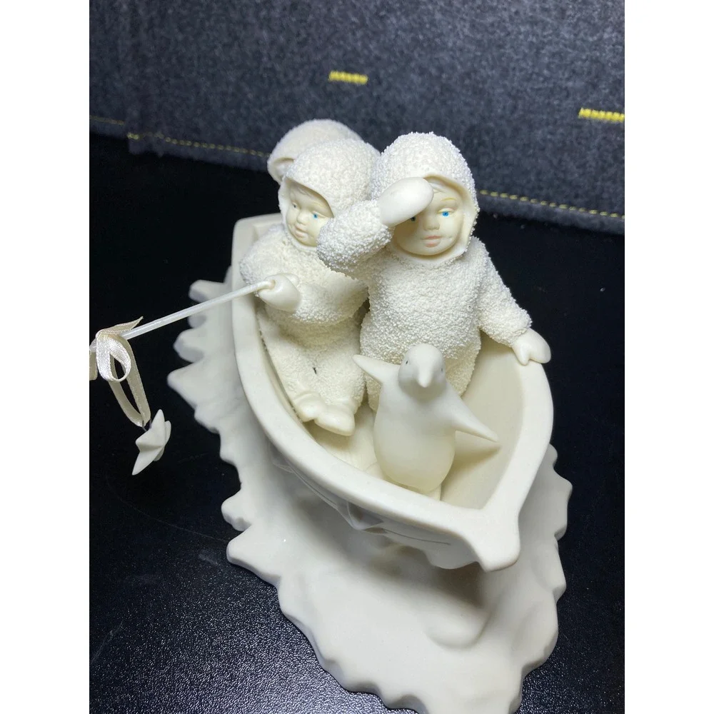 Department 56 Snowbabies Boat with Penguin Porcelain Figurine Star Detail